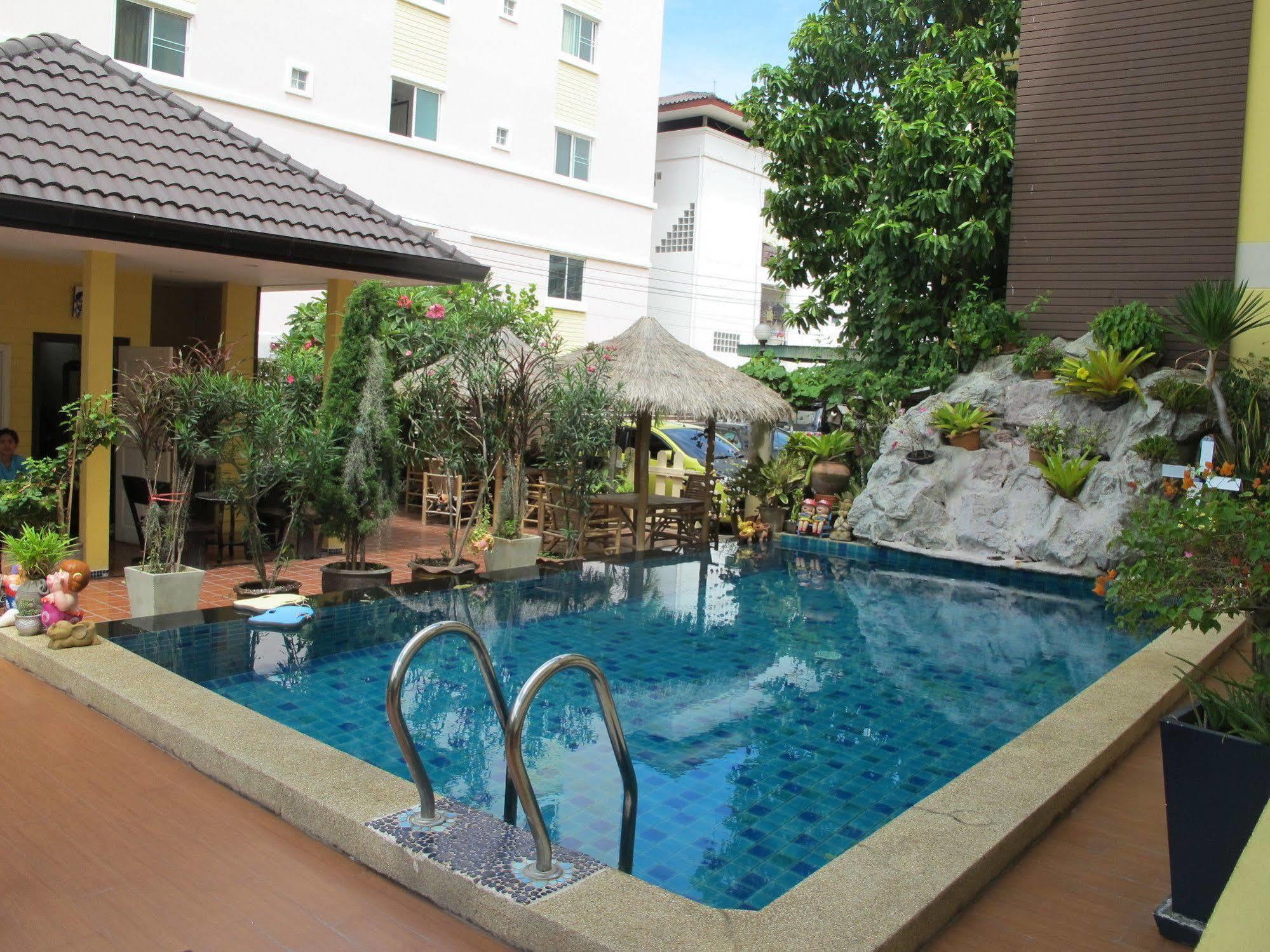 Pius Place Pattaya Eksteriør billede